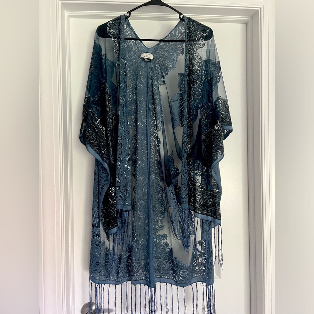 Short Sleeve Navy Blue Kimono from Dry Goods - Picture 2 of 3